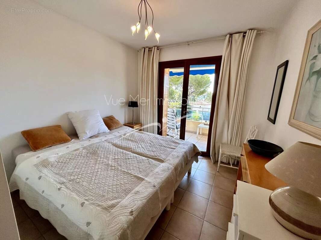 Appartement à BORMES-LES-MIMOSAS