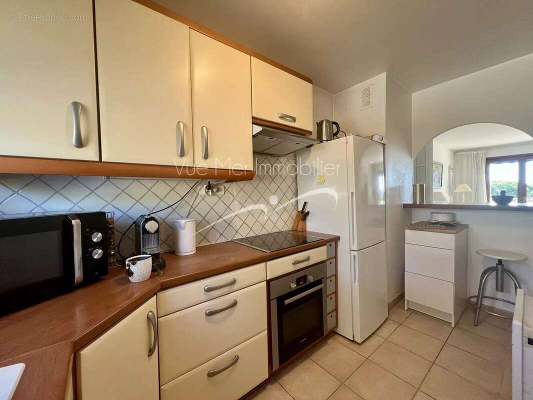 Appartement à BORMES-LES-MIMOSAS