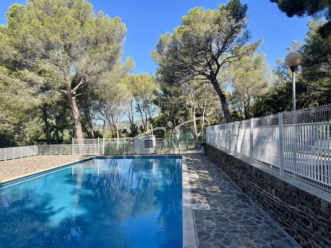 Appartement à BORMES-LES-MIMOSAS