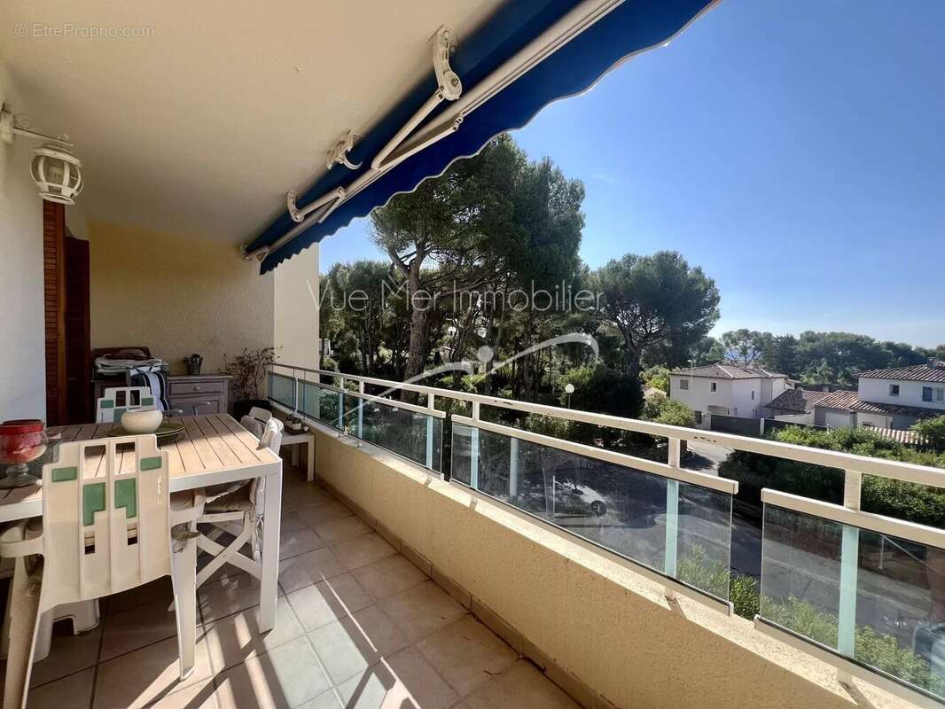 Appartement à BORMES-LES-MIMOSAS
