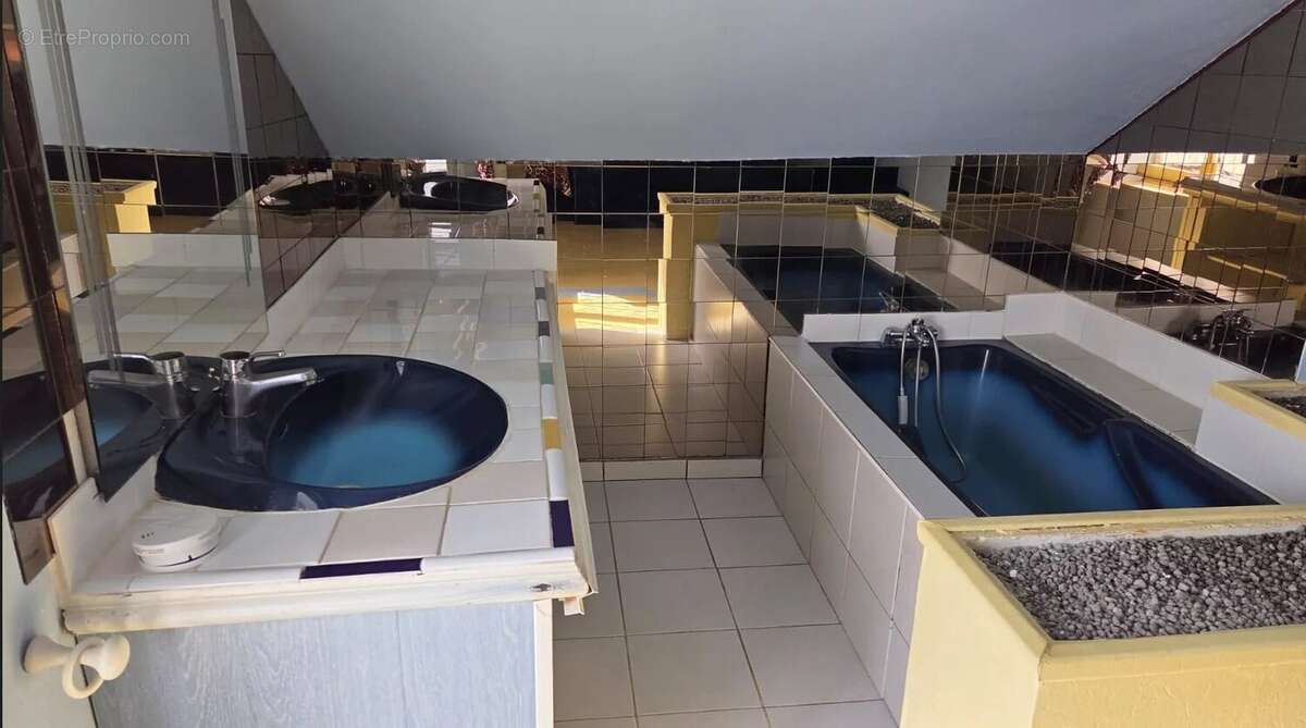 Maison à SAINT-MARCEL