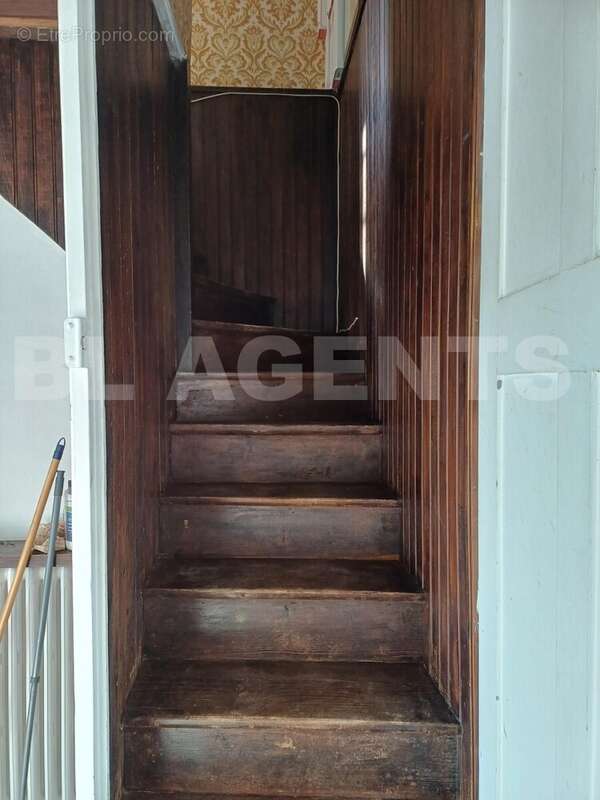 20240902_101635 - Maison à QUARRE-LES-TOMBES