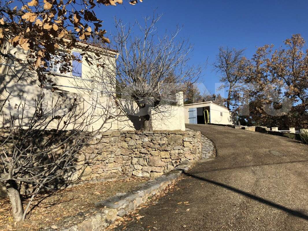 image00031 - Maison à TOURVES