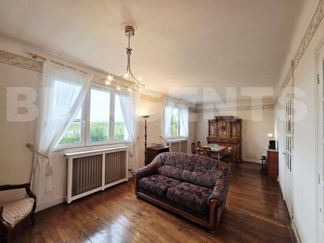 20250829_141049 - Maison à AVALLON