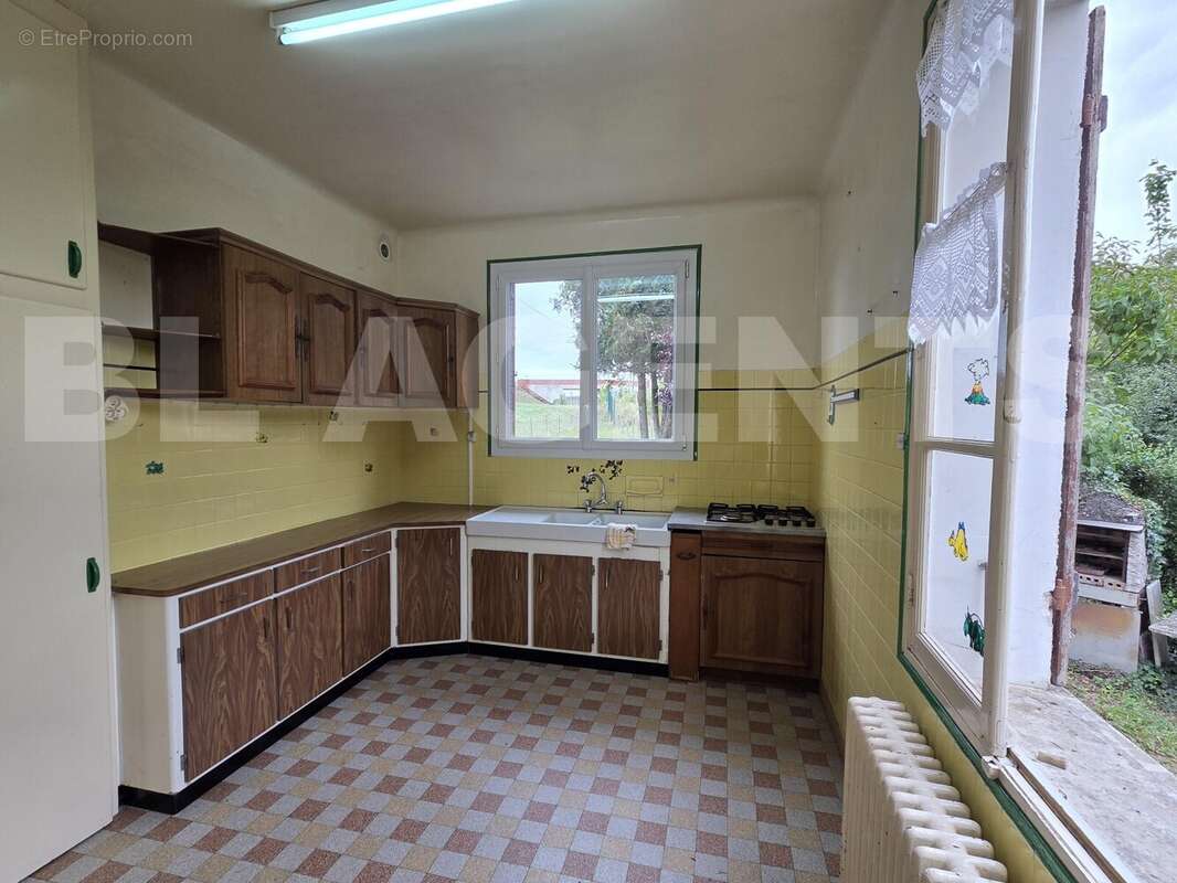 20250829_141347 - Maison à AVALLON