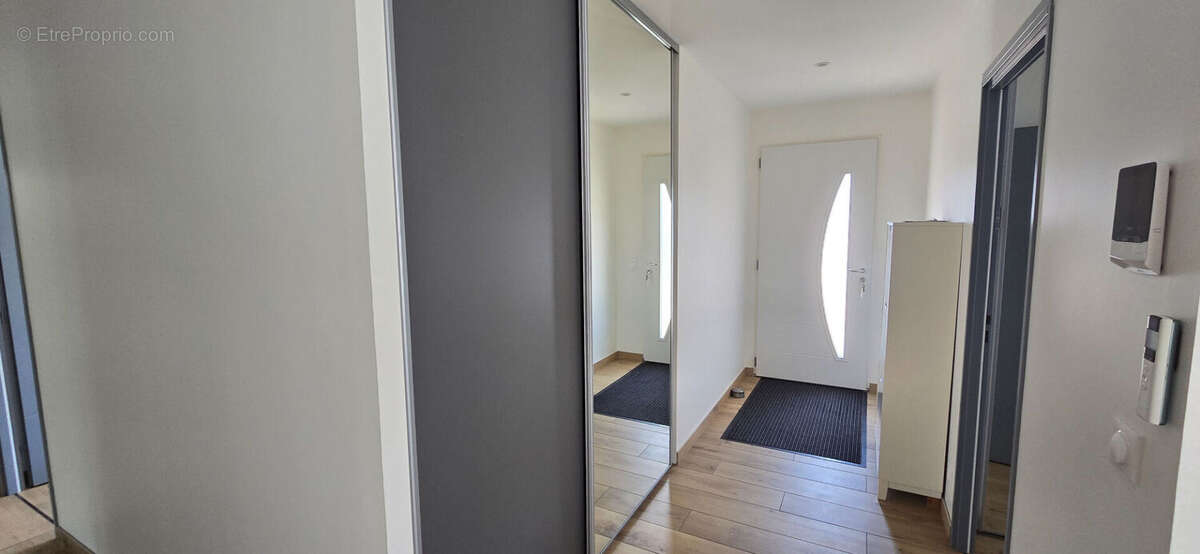 Maison à SAINT-ANDRE-LES-VERGERS