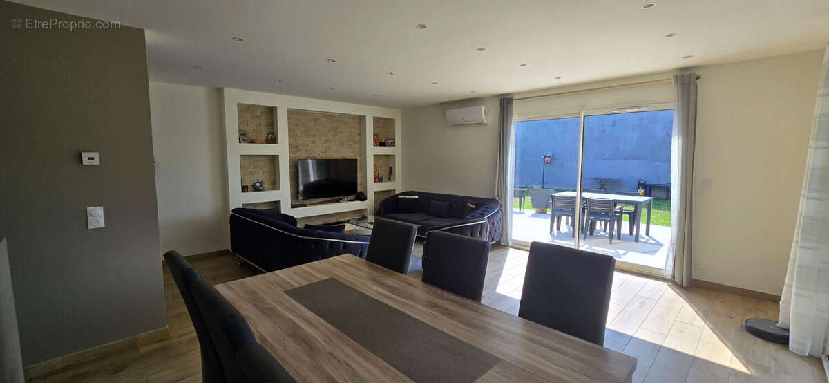 Maison à SAINT-ANDRE-LES-VERGERS