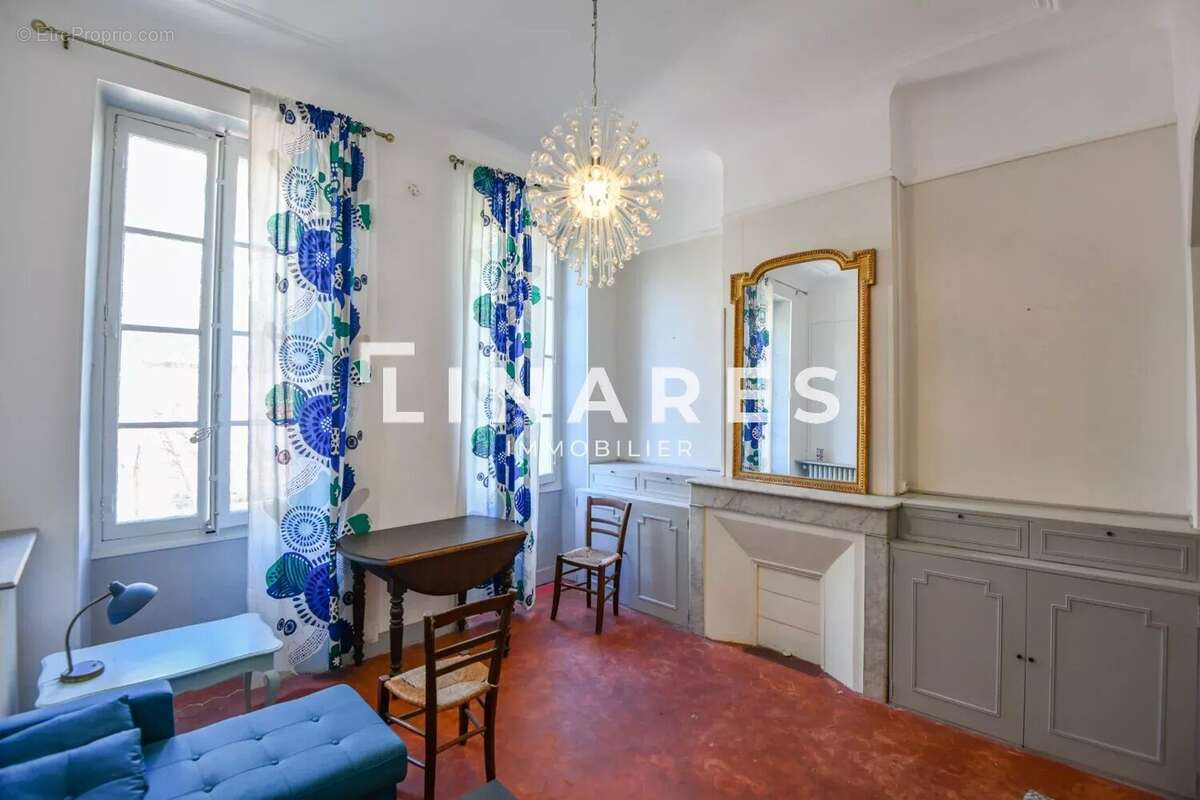 Appartement à MARSEILLE-5E
