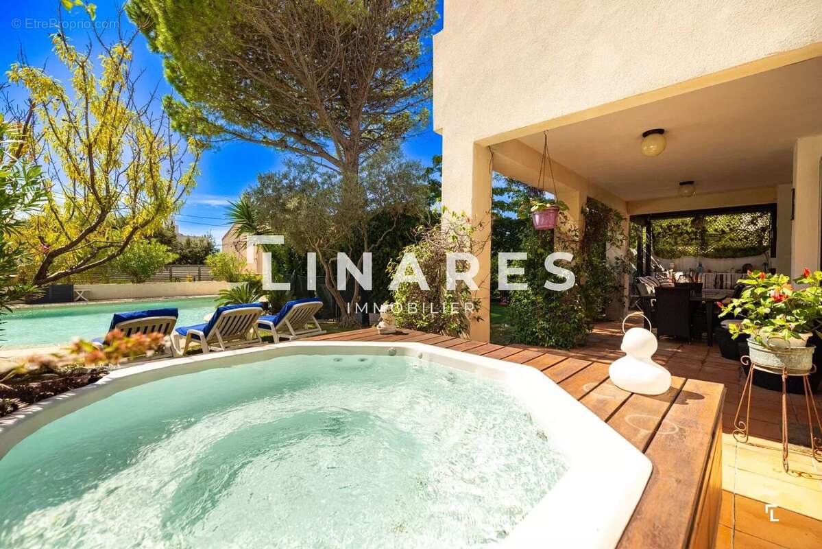 Maison à MARSEILLE-7E