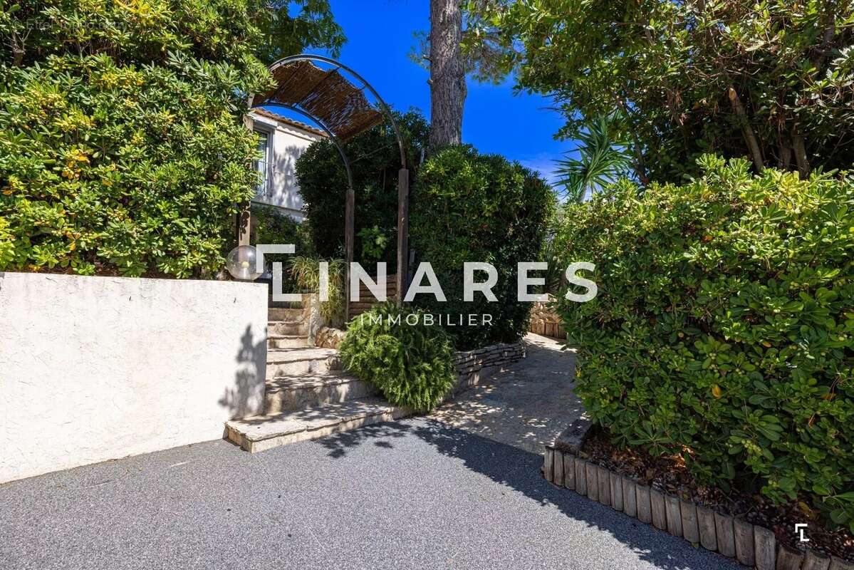 Maison à MARSEILLE-7E