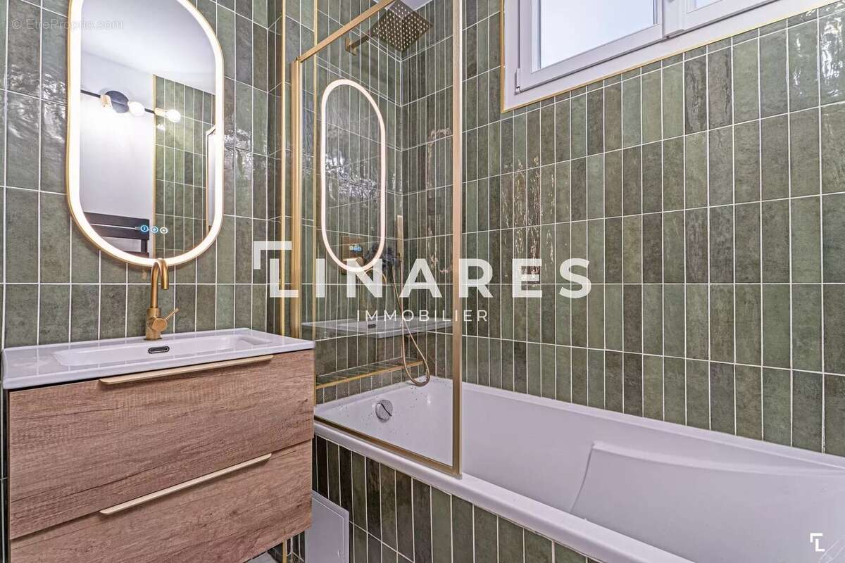 Appartement à MARSEILLE-9E