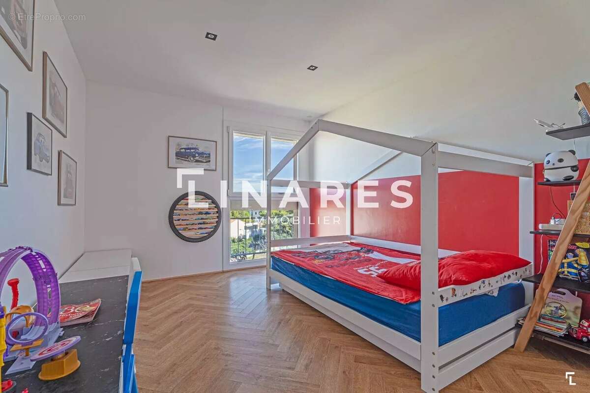 Appartement à MARSEILLE-9E