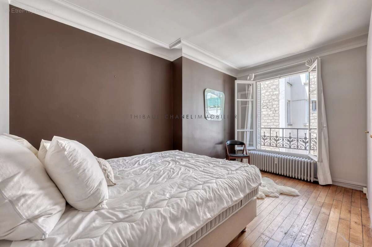Appartement à PARIS-7E