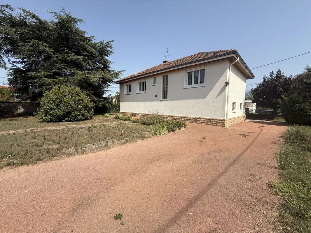 Maison à CORCELLES-EN-BEAUJOLAIS