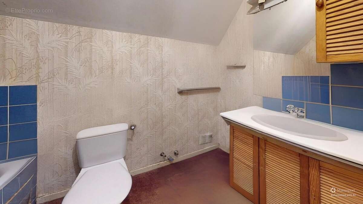 Maison à LE MESNIL-SAINT-DENIS