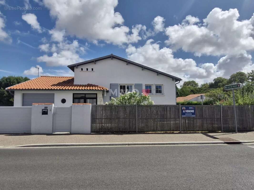 Maison à AIGREFEUILLE-D&#039;AUNIS