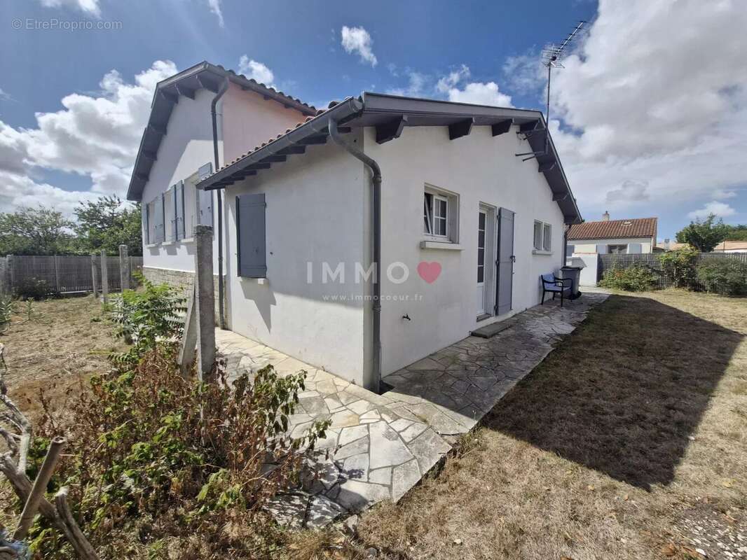 Maison à AIGREFEUILLE-D&#039;AUNIS