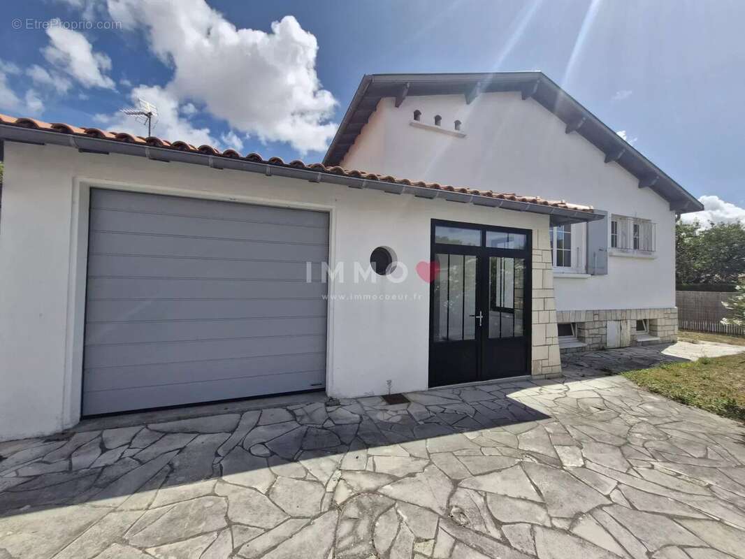 Maison à AIGREFEUILLE-D&#039;AUNIS