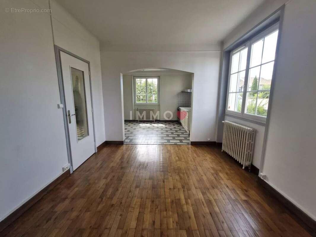 Maison à AIGREFEUILLE-D&#039;AUNIS