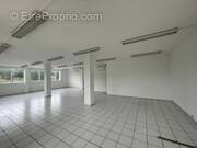 Commerce à SAINT-MARTIN-DE-VALGALGUES