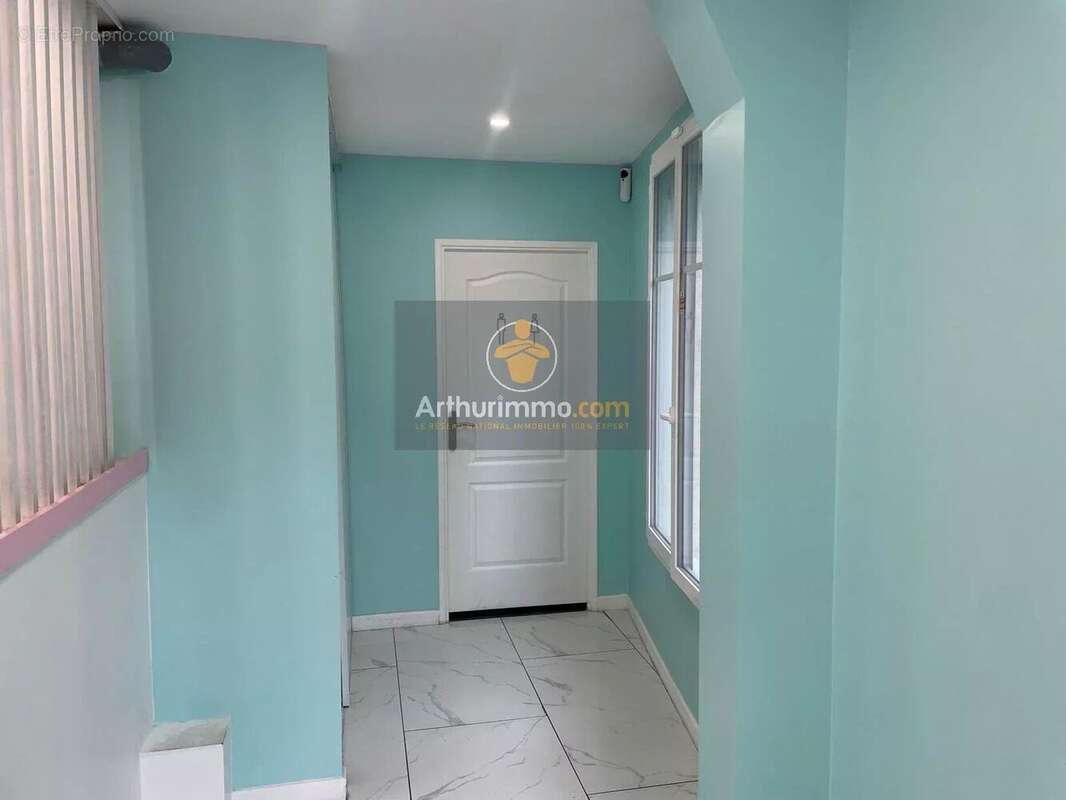 Commerce à SARCELLES