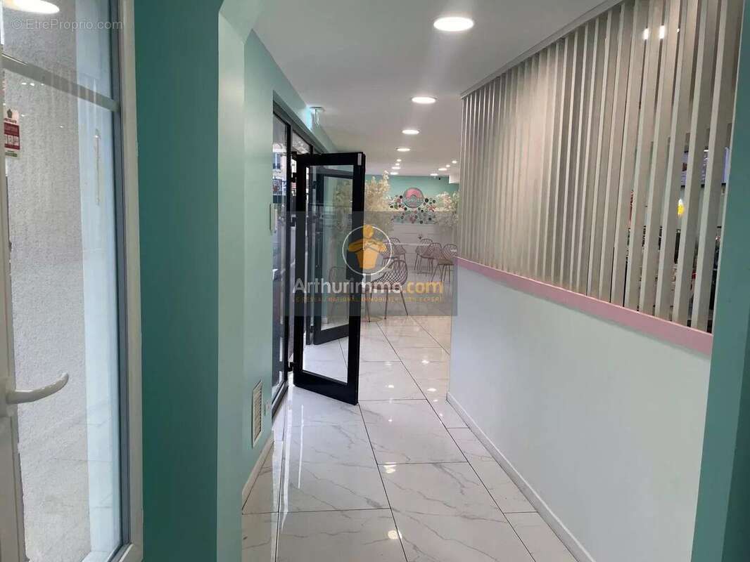 Commerce à SARCELLES