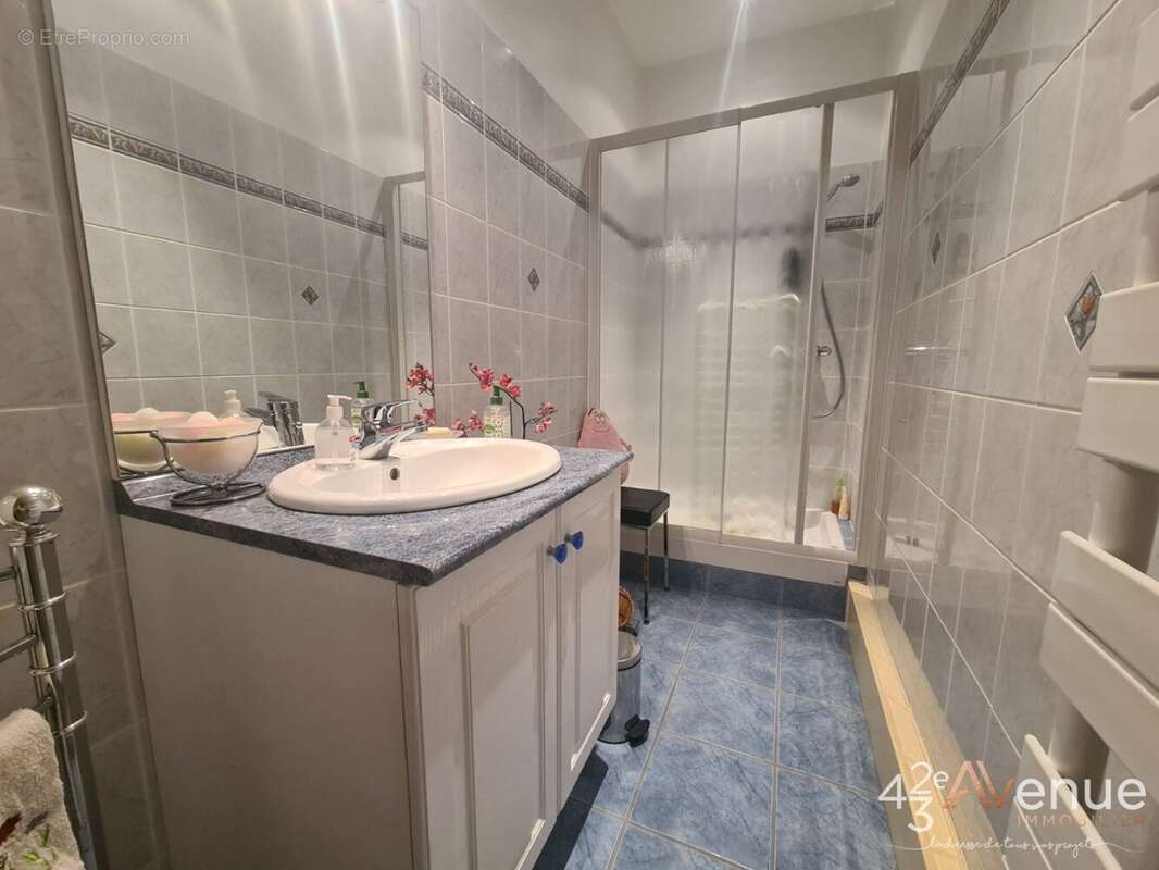 Appartement à SAINT-ETIENNE