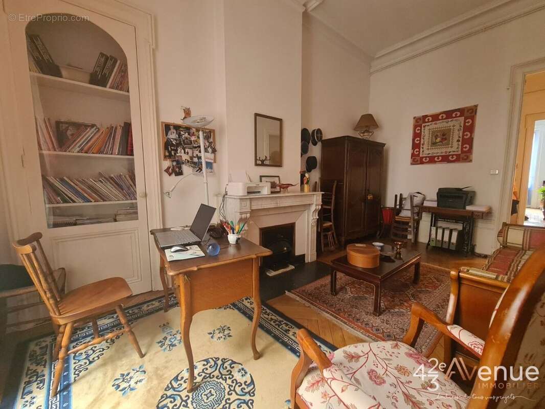 Appartement à SAINT-ETIENNE