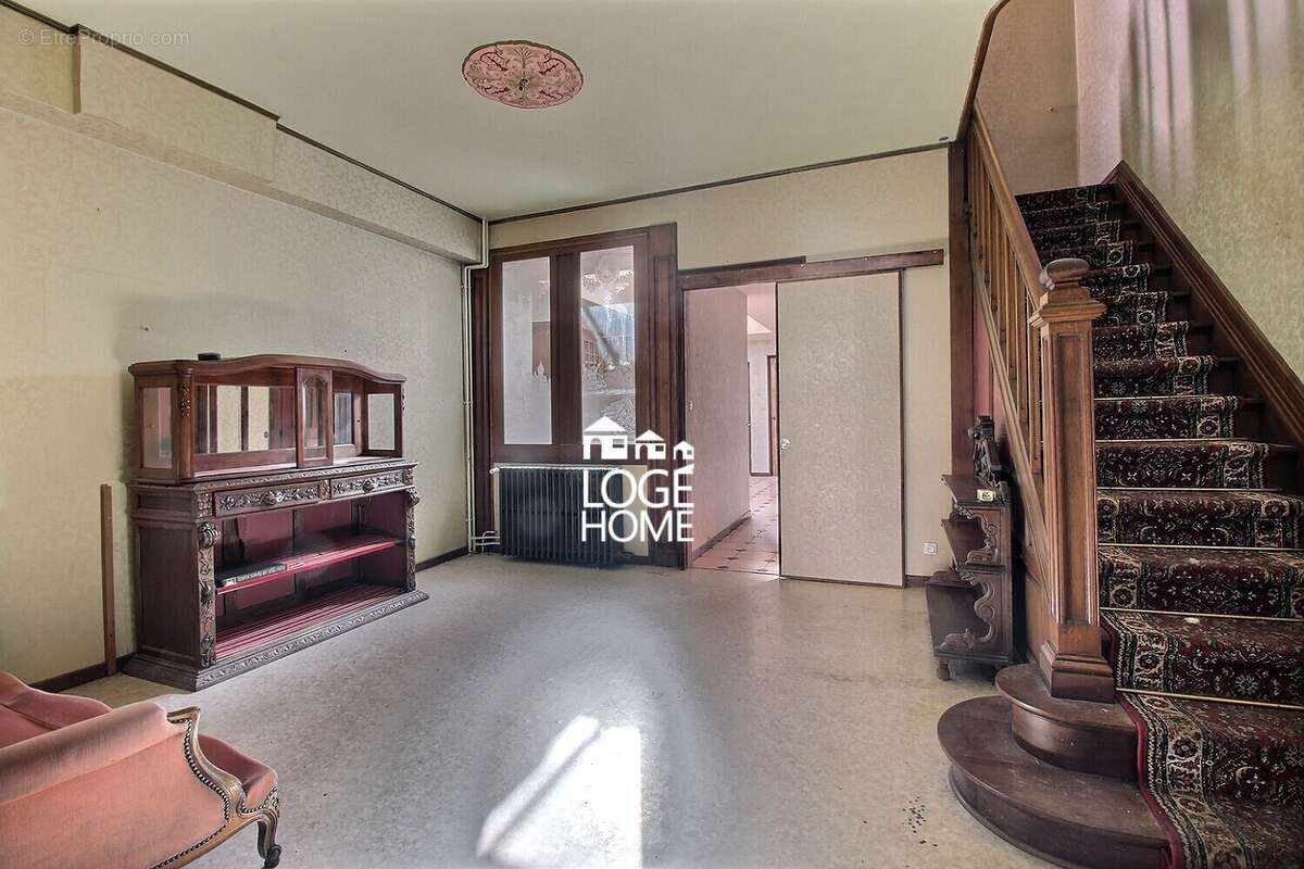 SALON - Maison à BILLY-MONTIGNY