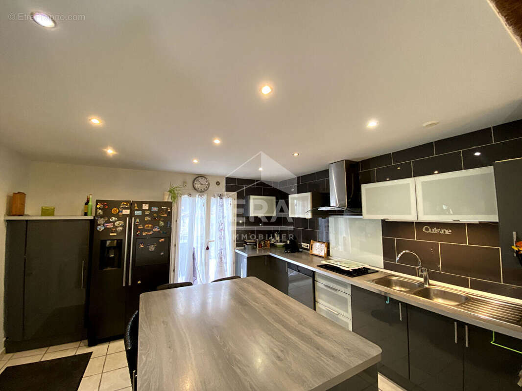 Maison à LIVRY-SUR-SEINE