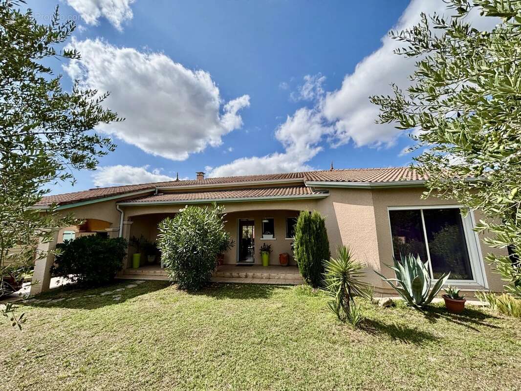 Maison à LA SALVETAT-SAINT-GILLES