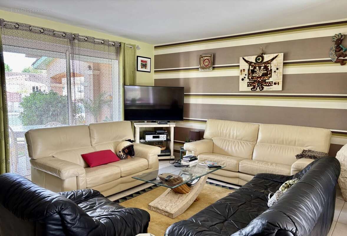 Maison à LA SALVETAT-SAINT-GILLES