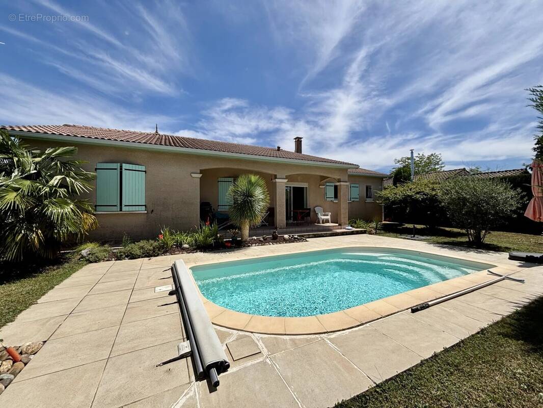 Maison à LA SALVETAT-SAINT-GILLES