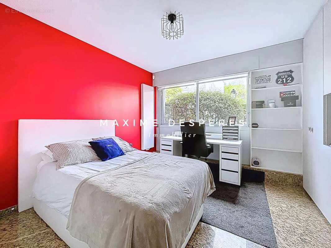 Appartement à NEUILLY-SUR-SEINE