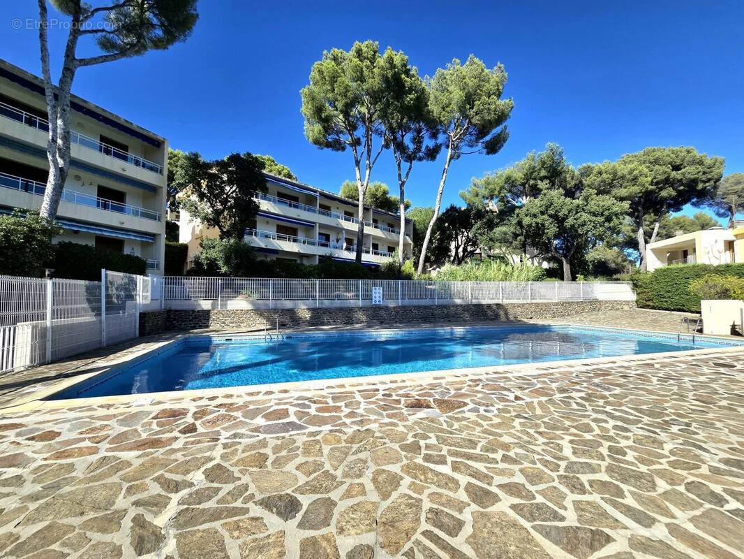 Appartement à BORMES-LES-MIMOSAS