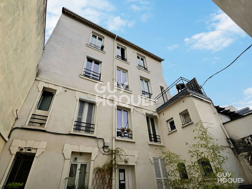 Appartement à AUBERVILLIERS