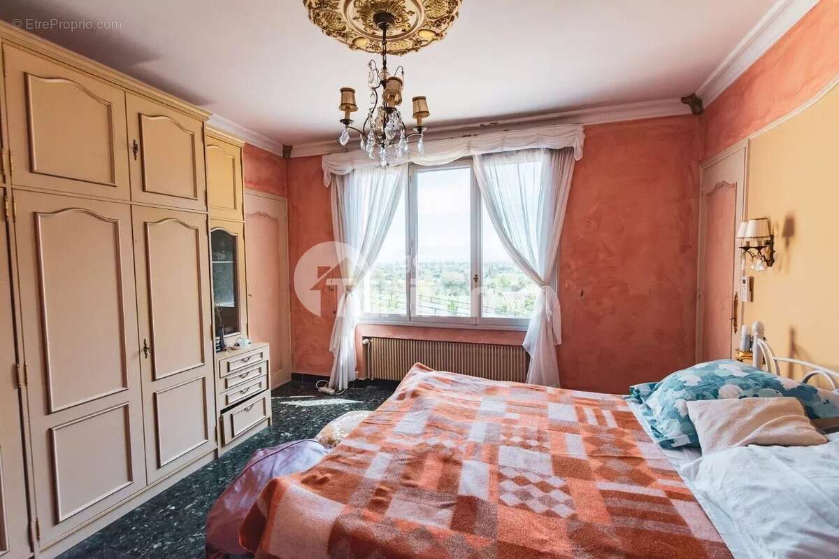 Maison à JONQUERETTES