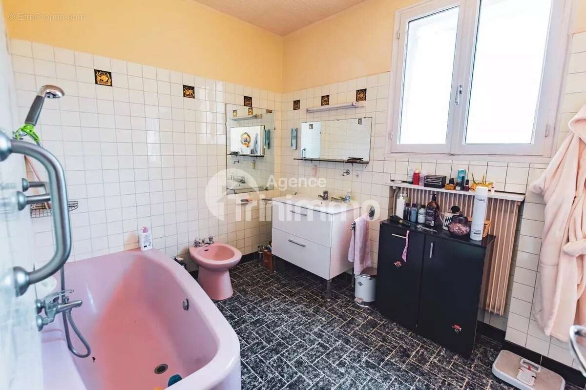 Maison à JONQUERETTES