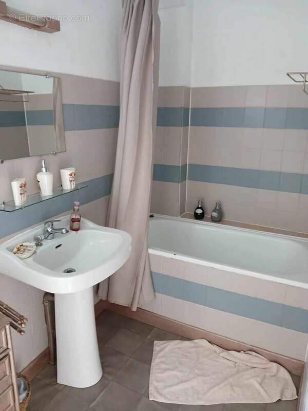 Appartement à BELLE-ISLE-EN-TERRE