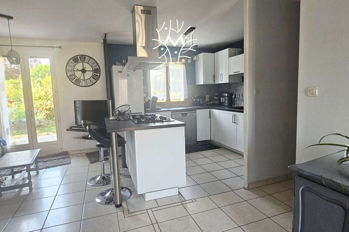 Maison à ACY-ROMANCE