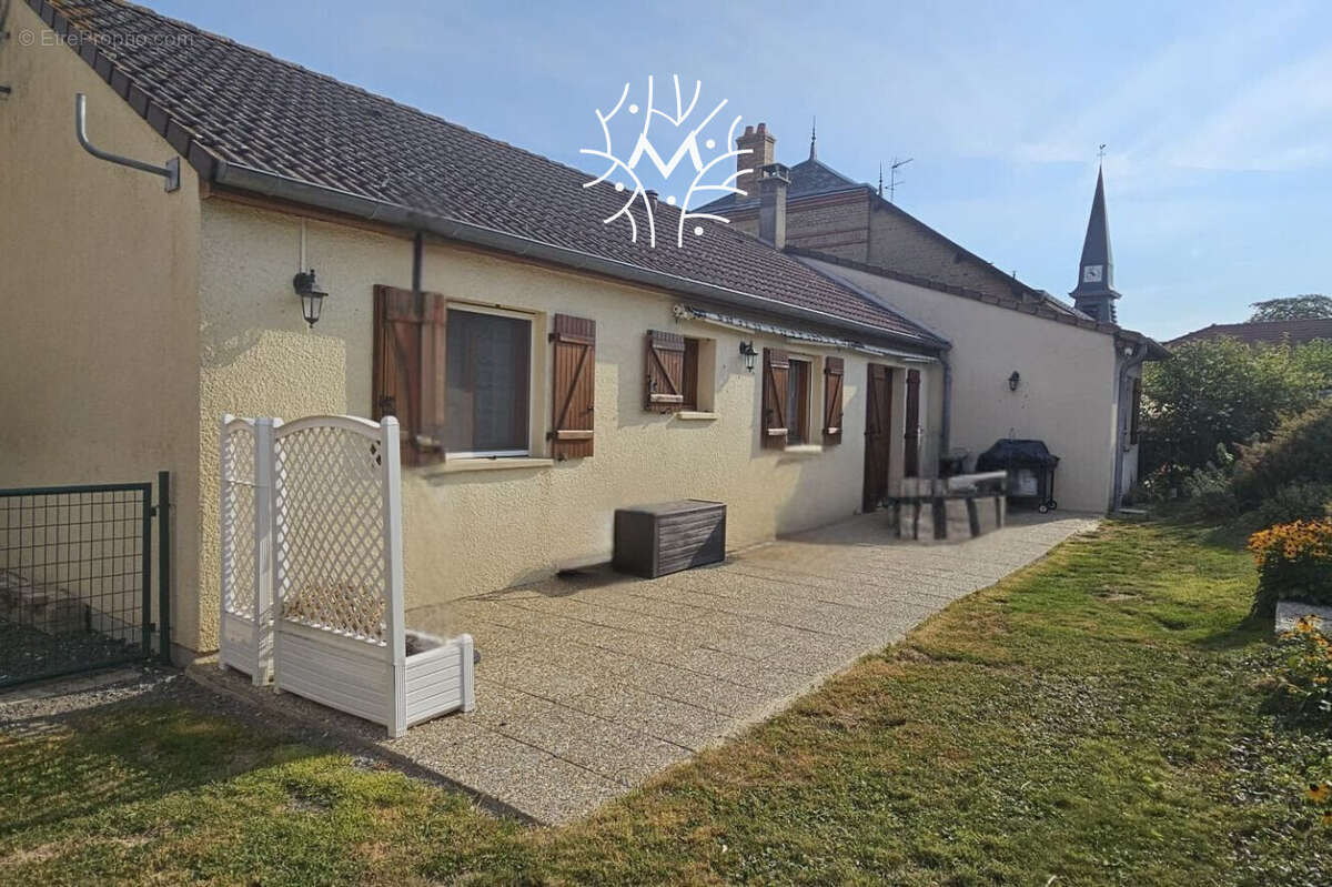 Maison à ACY-ROMANCE