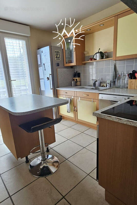 Maison à LE CHATELET-SUR-RETOURNE