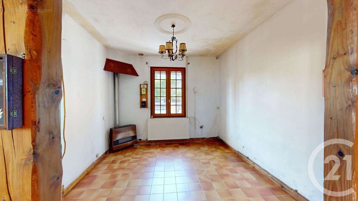 Maison à SAINT-QUENTIN