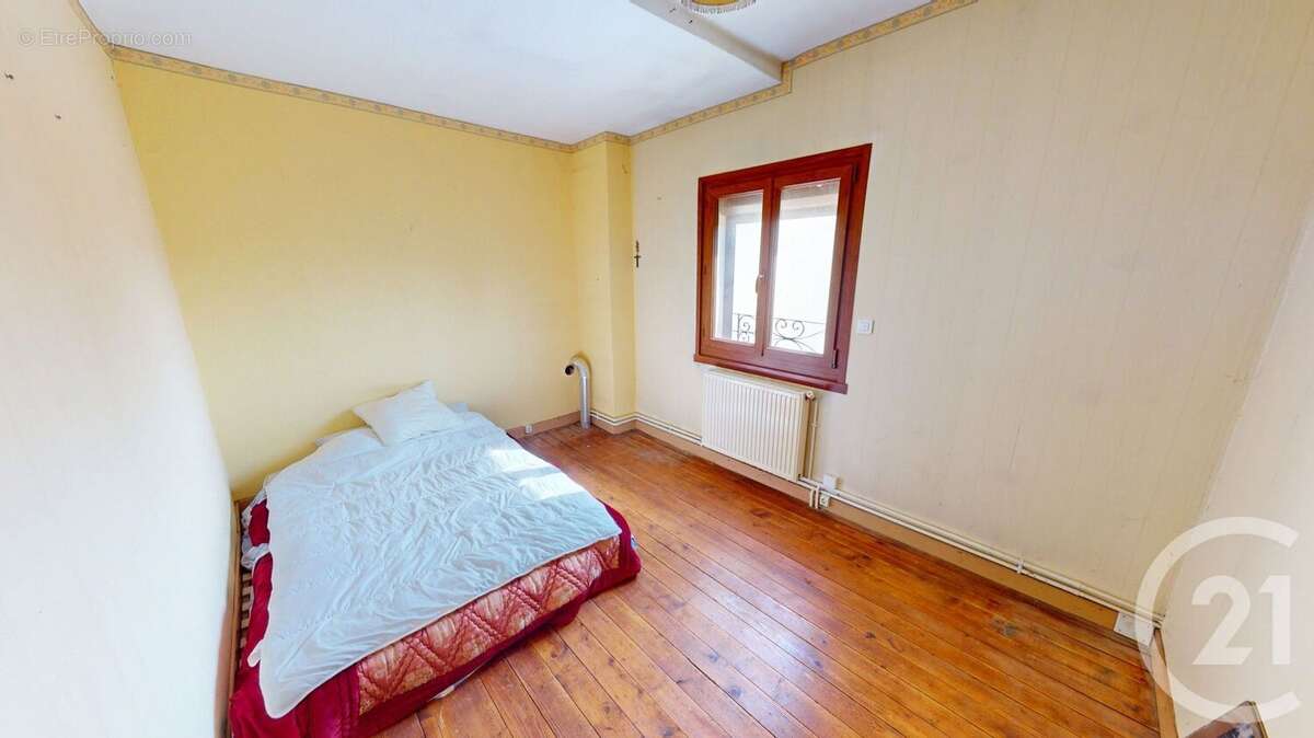 Maison à SAINT-QUENTIN