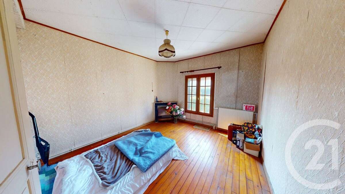 Maison à SAINT-QUENTIN