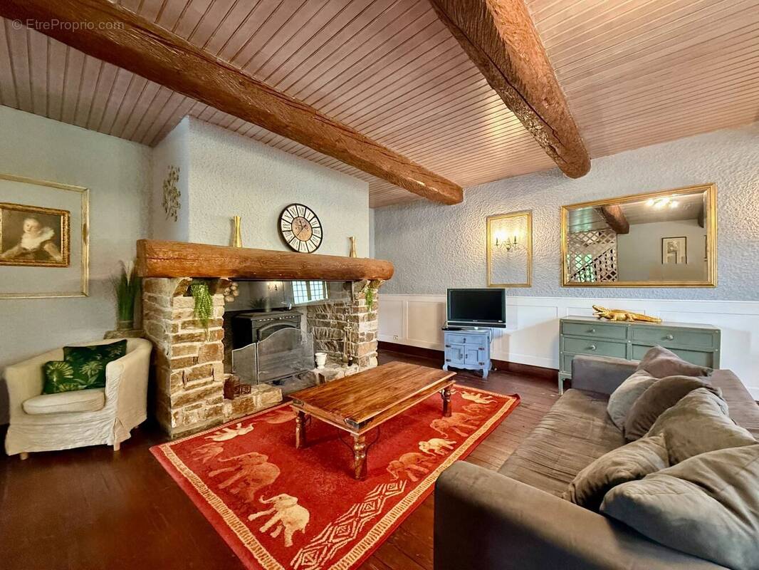 Maison à SAINT-ANDRE-DE-ROQUELONGUE