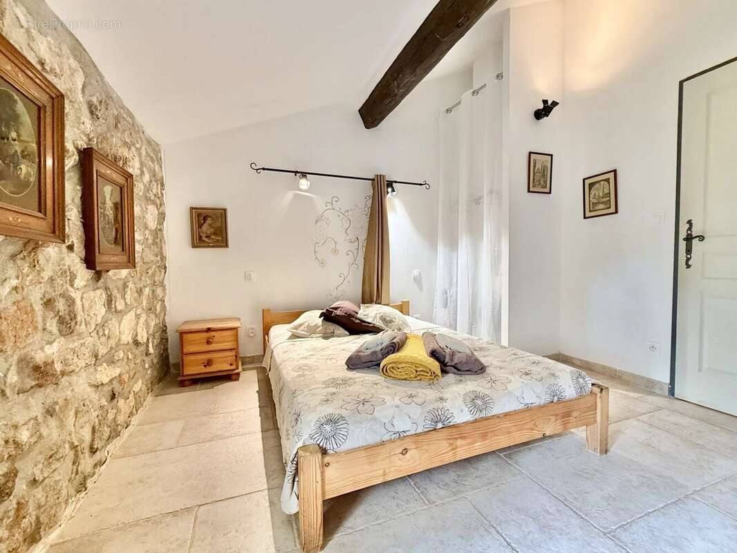 Maison à SAINT-ANDRE-DE-ROQUELONGUE