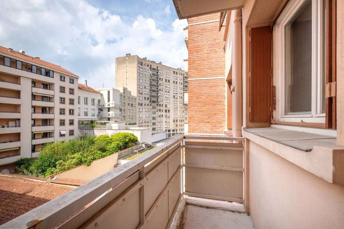 Appartement à LYON-6E