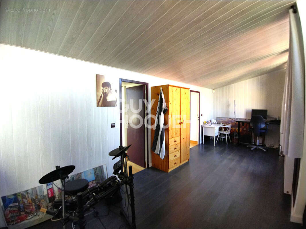 Maison à L&#039;HAY-LES-ROSES