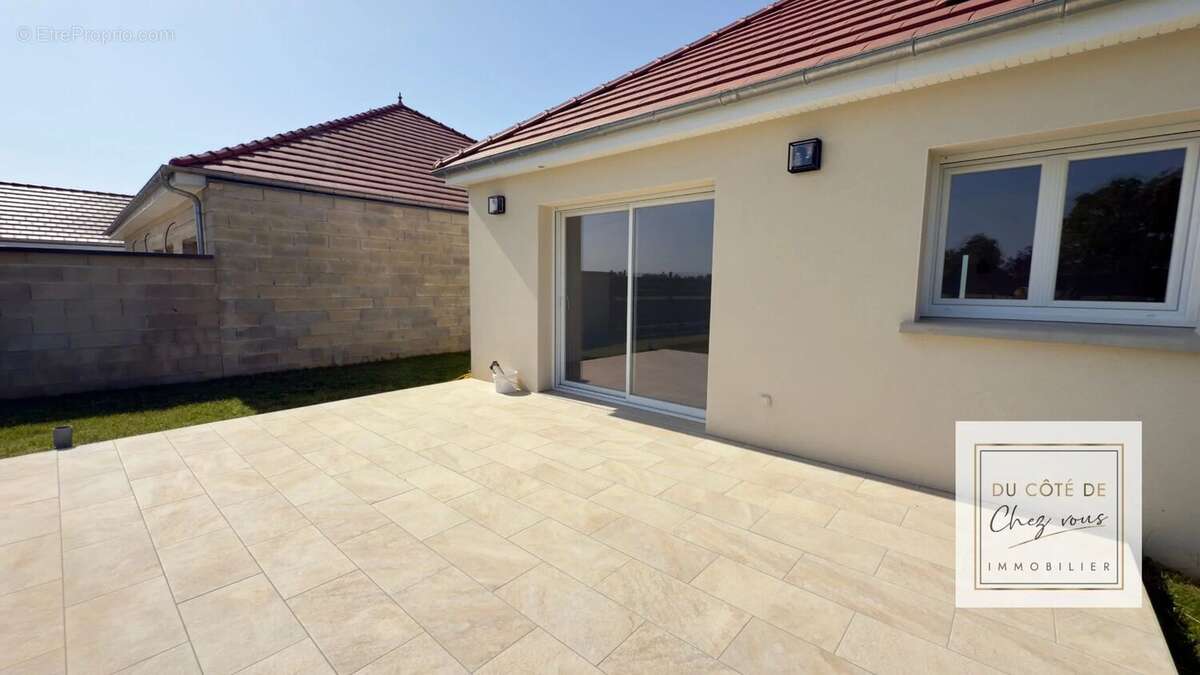 Maison à BREVIANDES